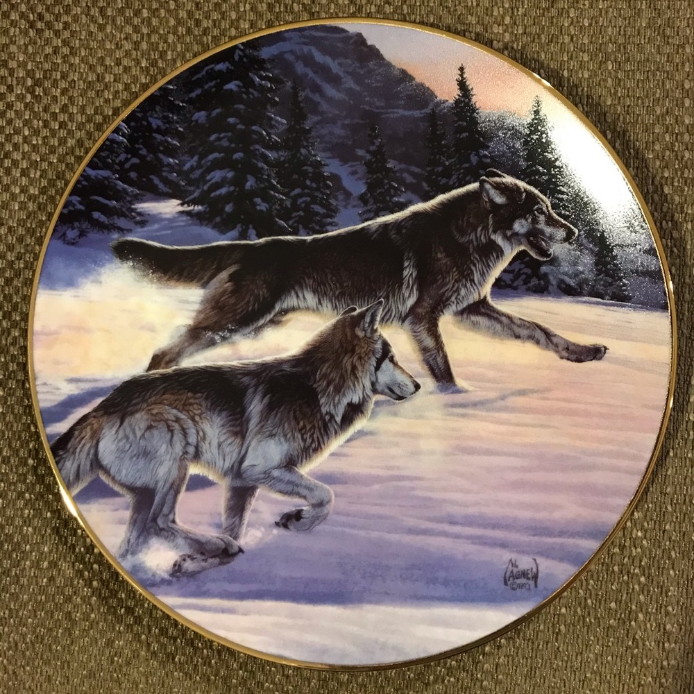 Al Agnew Collectible Wolf Plate